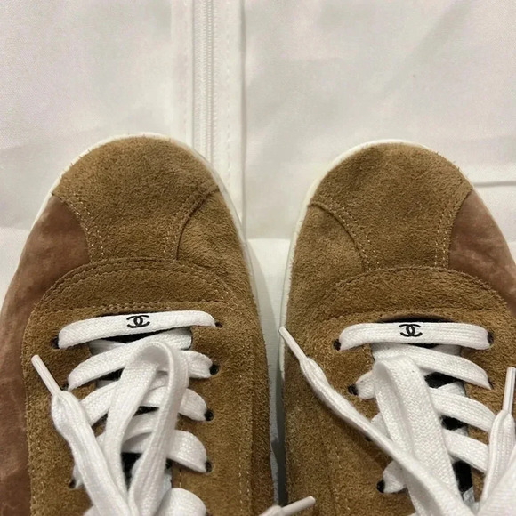 Chanel Sneakers Suede Calfskin and Velvet Beige Sneakers , Excellent Con… - Picture 5 of 6
